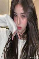村花她力大无穷，知青他貌美如花